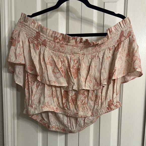 EXPRESS Floral Off-Shoulder Ruffle Top - Picture 2 of 4